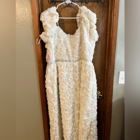Arula Size B 18/20 Ivory Dress - Picture 5 of 6